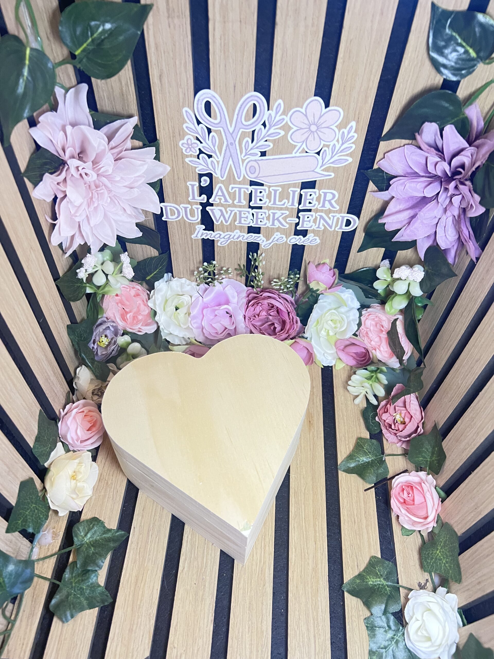 Boîte cœur en bois décorative – Image 2